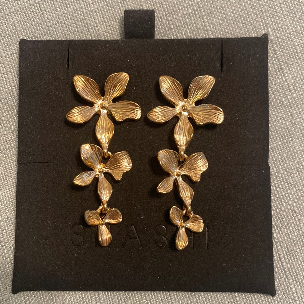 Shashi floral earrings